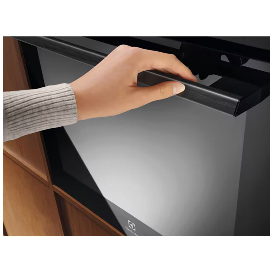 Духовой шкаф Electrolux EOF8H39H черный