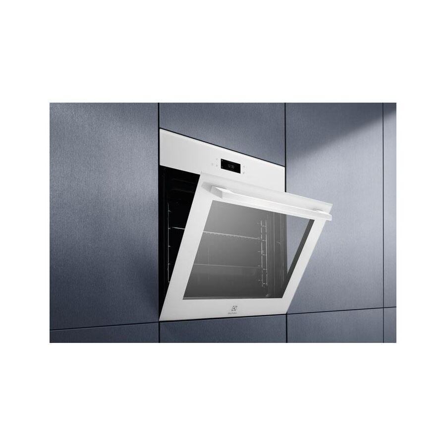 Духовой шкаф Электрический Electrolux EOE8P39WV белый