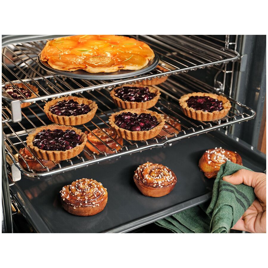 Духовой шкаф Electrolux LOE8F38X