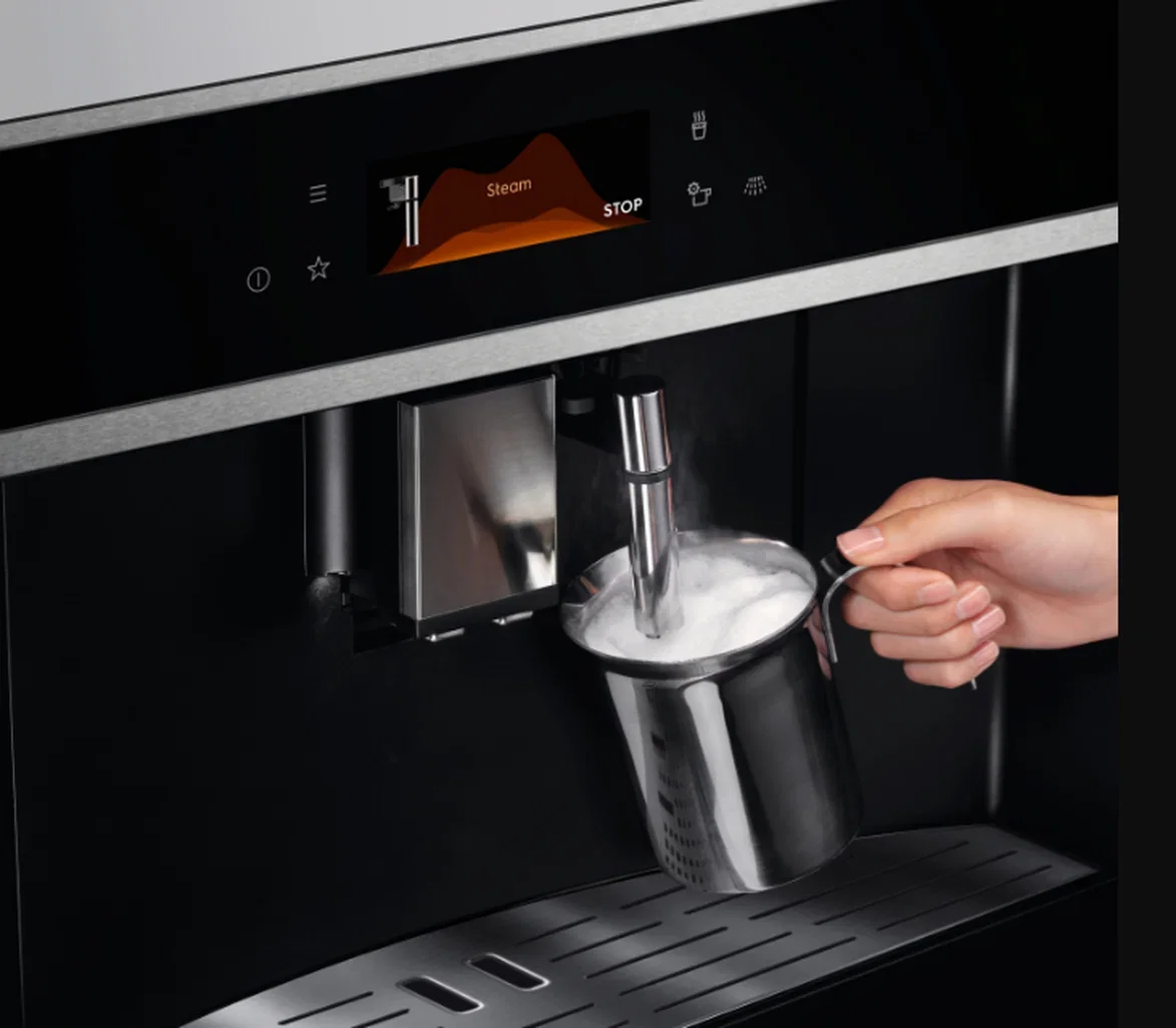 Встраиваемая кофемашина ELECTROLUX KBC85Z автоматическая, сенсорное управление черный