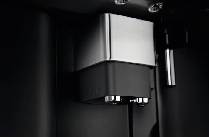 Встраиваемая кофемашина ELECTROLUX EBC85H автоматическая, сенсорное управление, черный