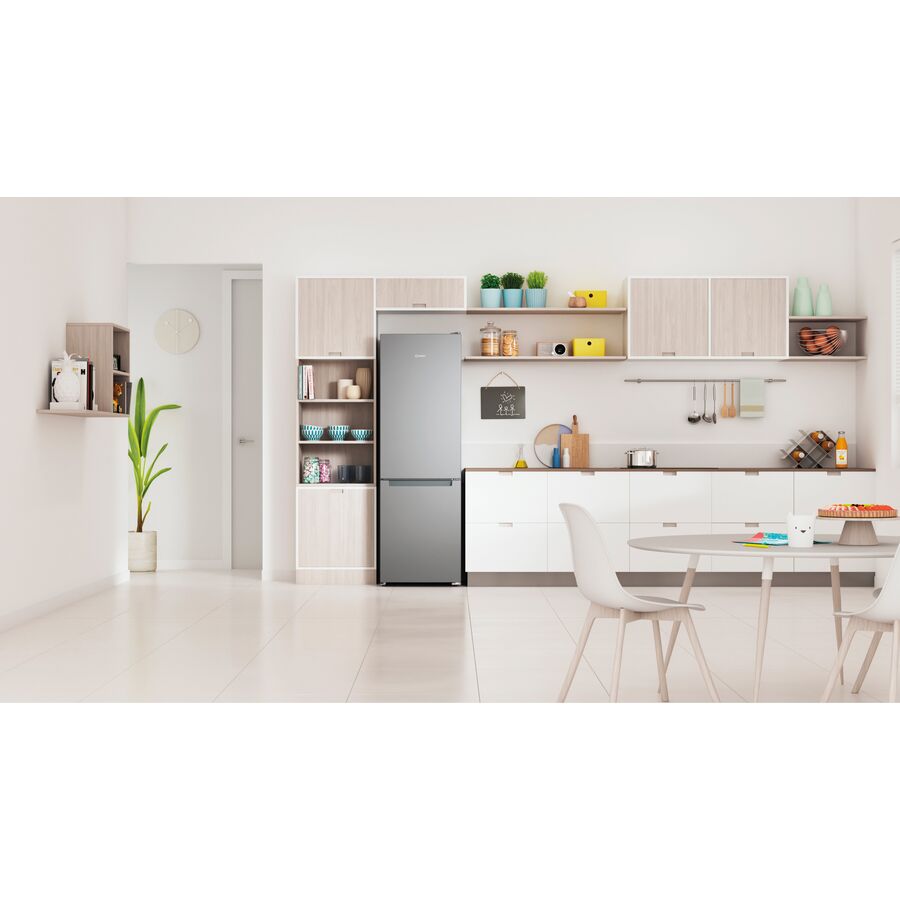Холодильник Indesit ITS 4180 XB