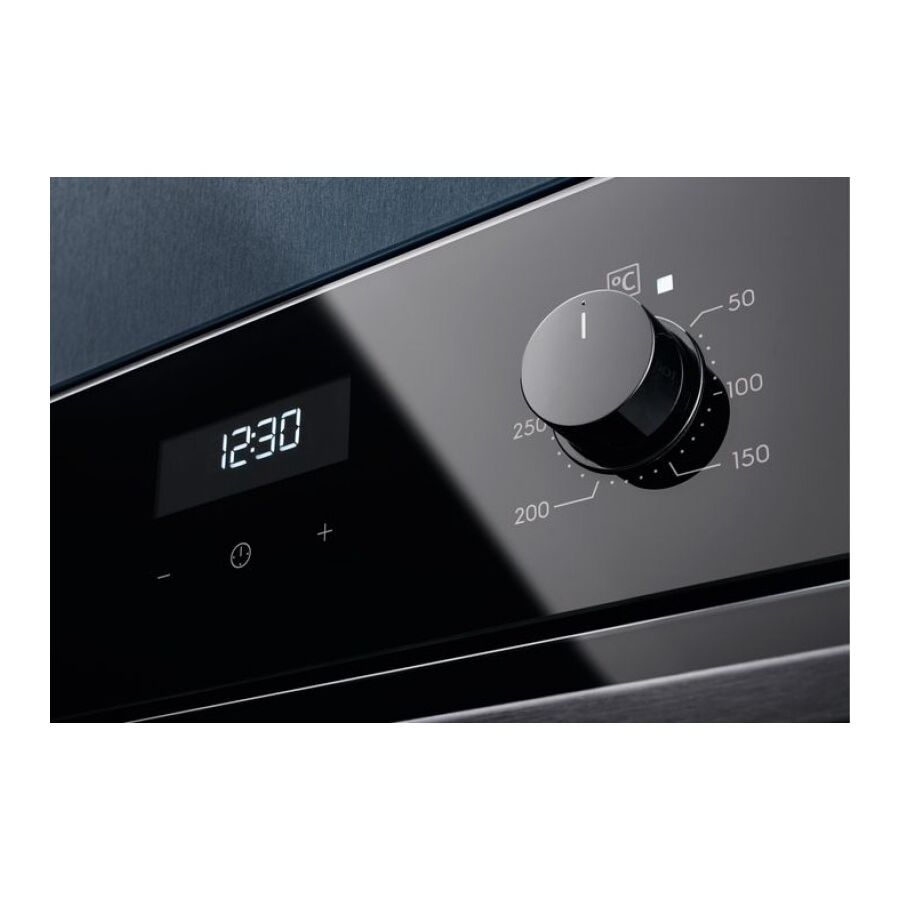 Духовой шкаф Electrolux EOF5H50BZ