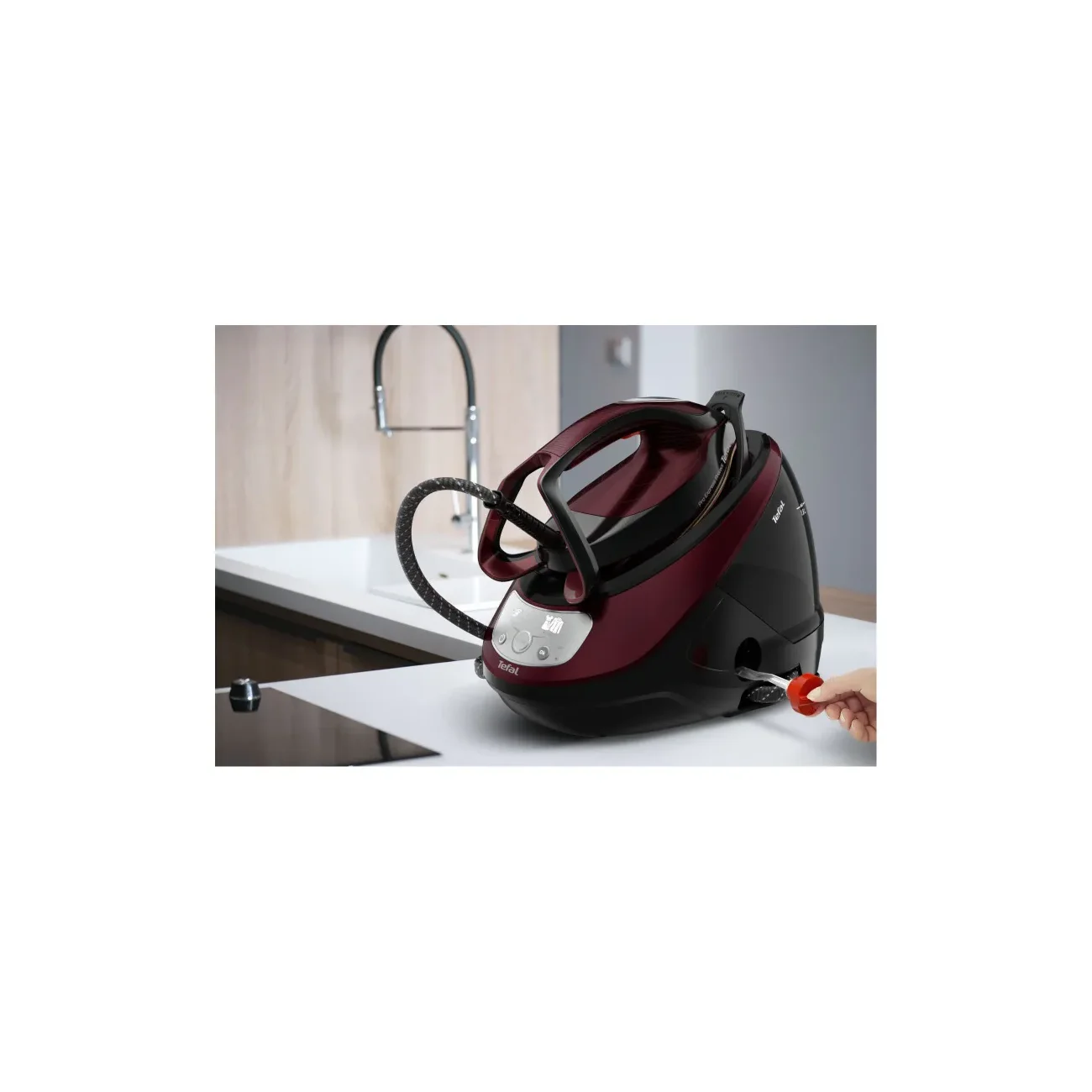 Парогенератор Tefal GV9230E0 вишнeвый