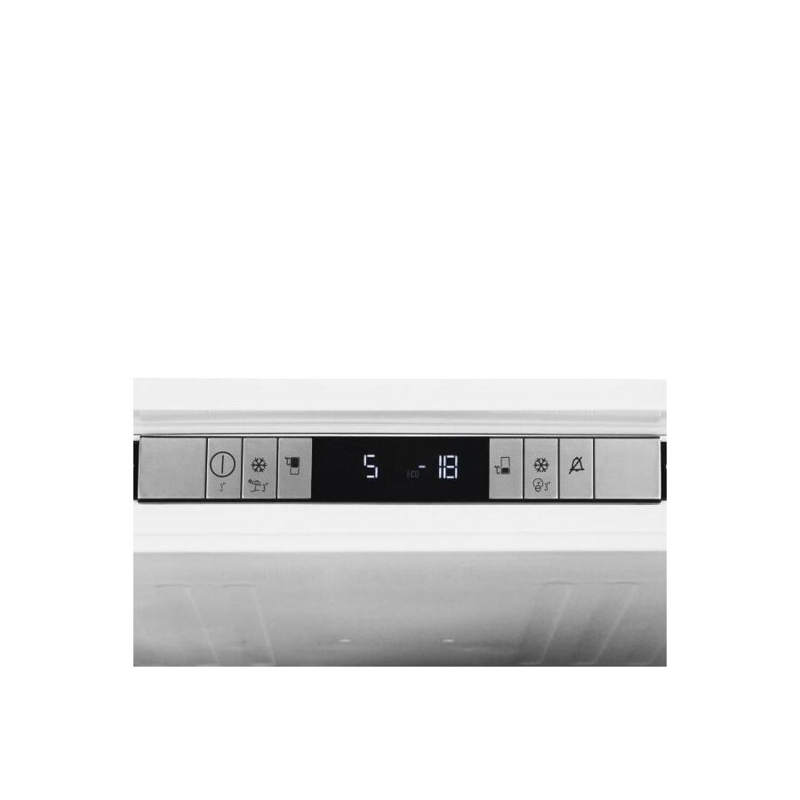 Встраиваемый холодильник Grundig GKIN25720 белый