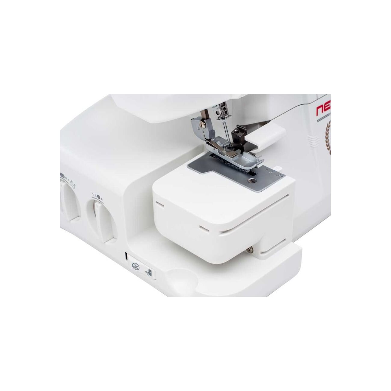 Оверлок Necchi 4455D белый