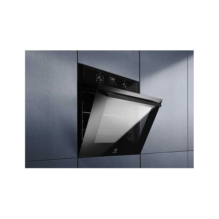 Духовой шкаф Electrolux EOF3H50BK черный