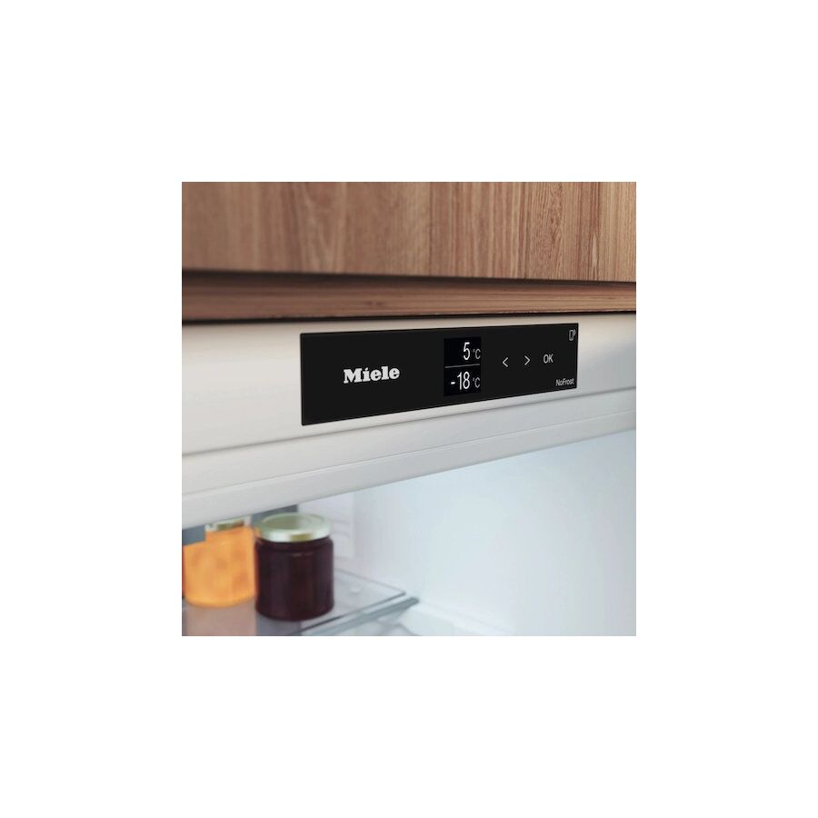 Встраиваемый холодильник Miele KFN 7844 C белый