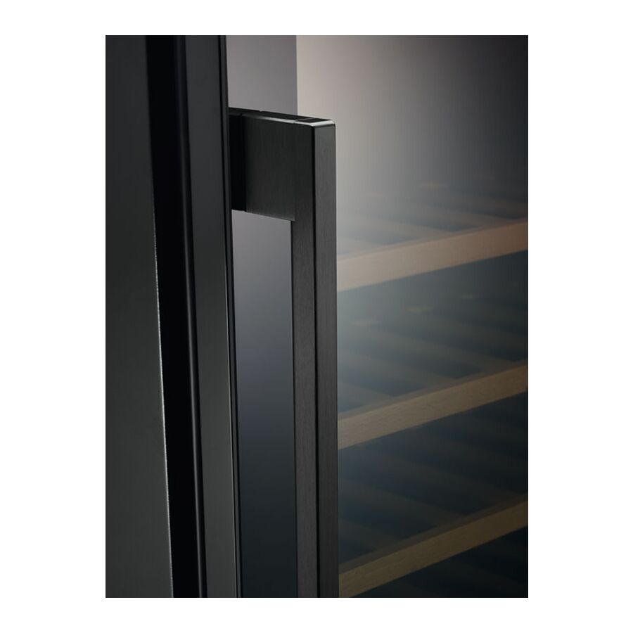 Встраиваемый винный шкаф Electrolux EWS4052B5B