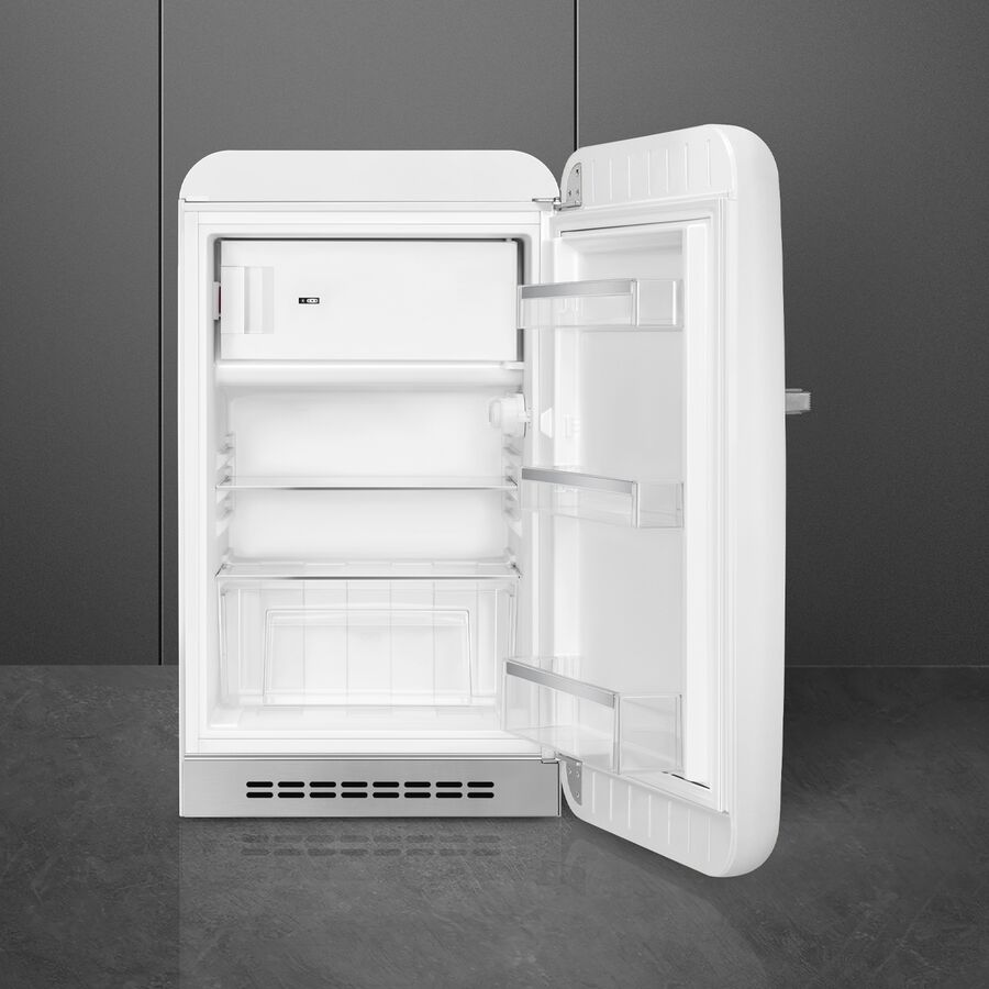 Холодильник SMEG FAB10RWH6 стиль 50-х, однокамерный, внутренняя морозильная камера, объем 122л, стандартный компрессор