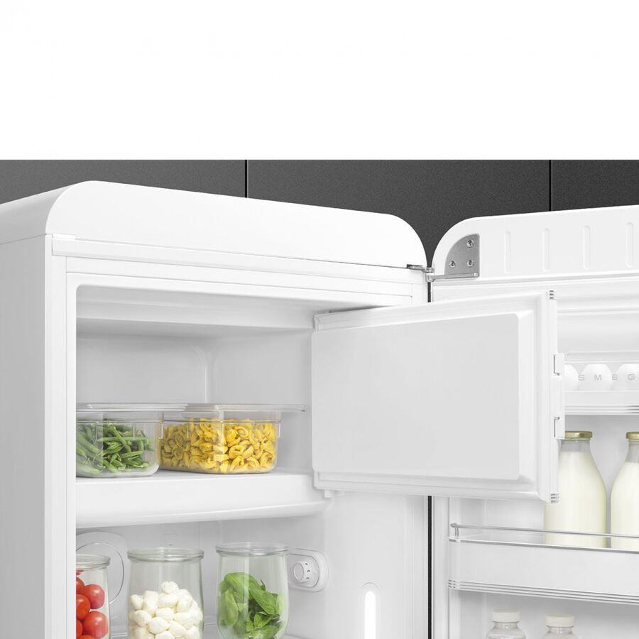 Холодильник SMEG FAB28RWH6 отдельностоящий, стиль 50-х, однокамерный, внутренняя морозильная камера, объем 270л, инверторный компрессор, энергоэффект