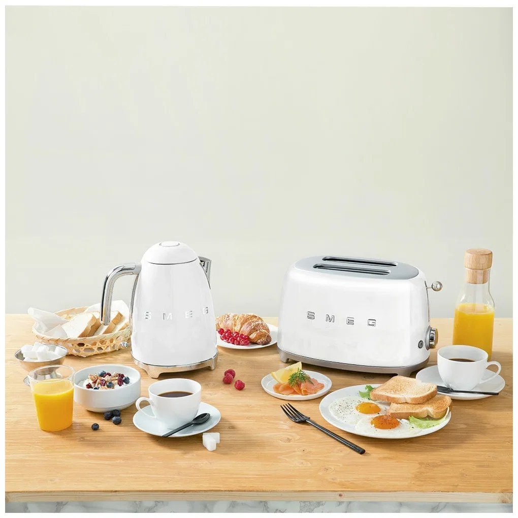 Тостер SMEG TSF02WHEU белый