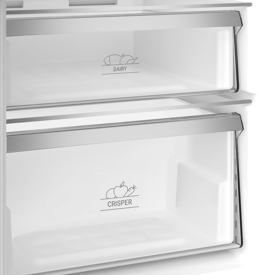Встраиваемый холодильник Hotpoint HBDR 18I