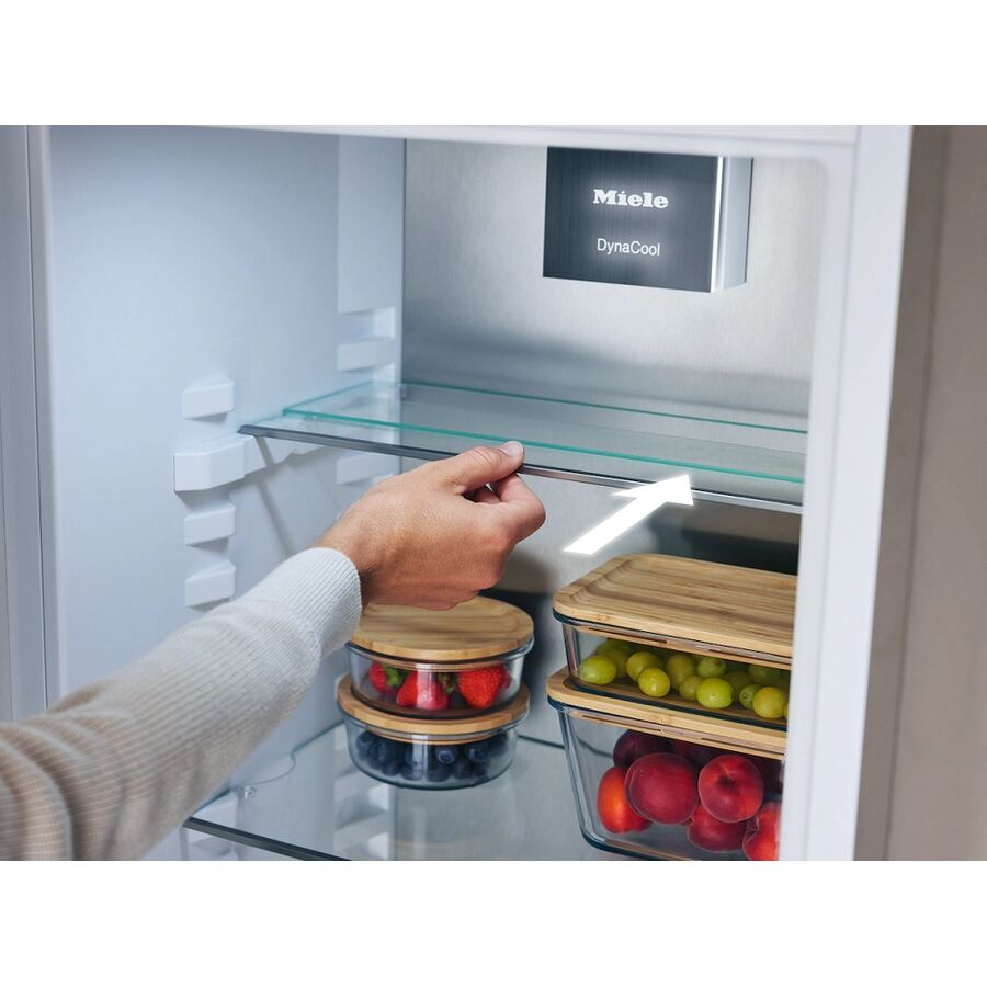 Встраиваемый холодильник Miele K 7777 C белый