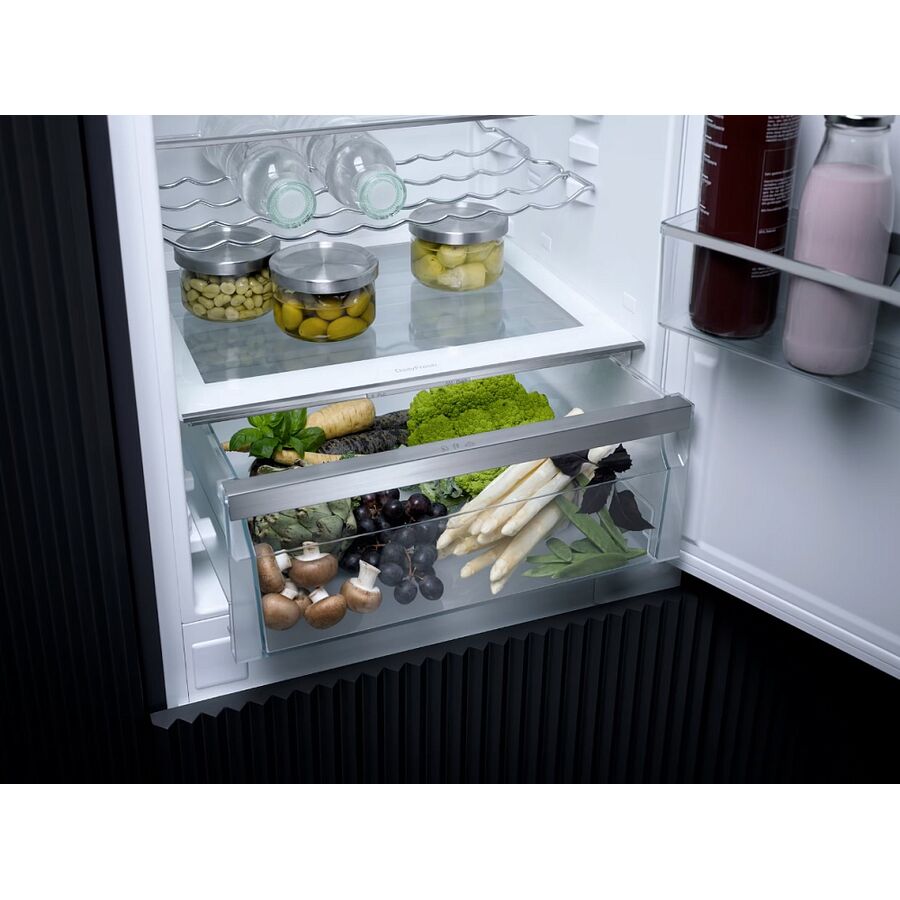 Встраиваемый холодильник Miele KF 7731 E