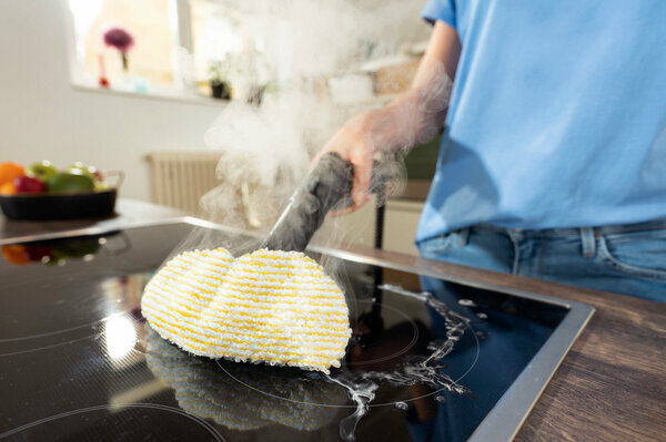Пароочиститель Karcher SC 3 Deluxe EasyFix White 1.513-430.0