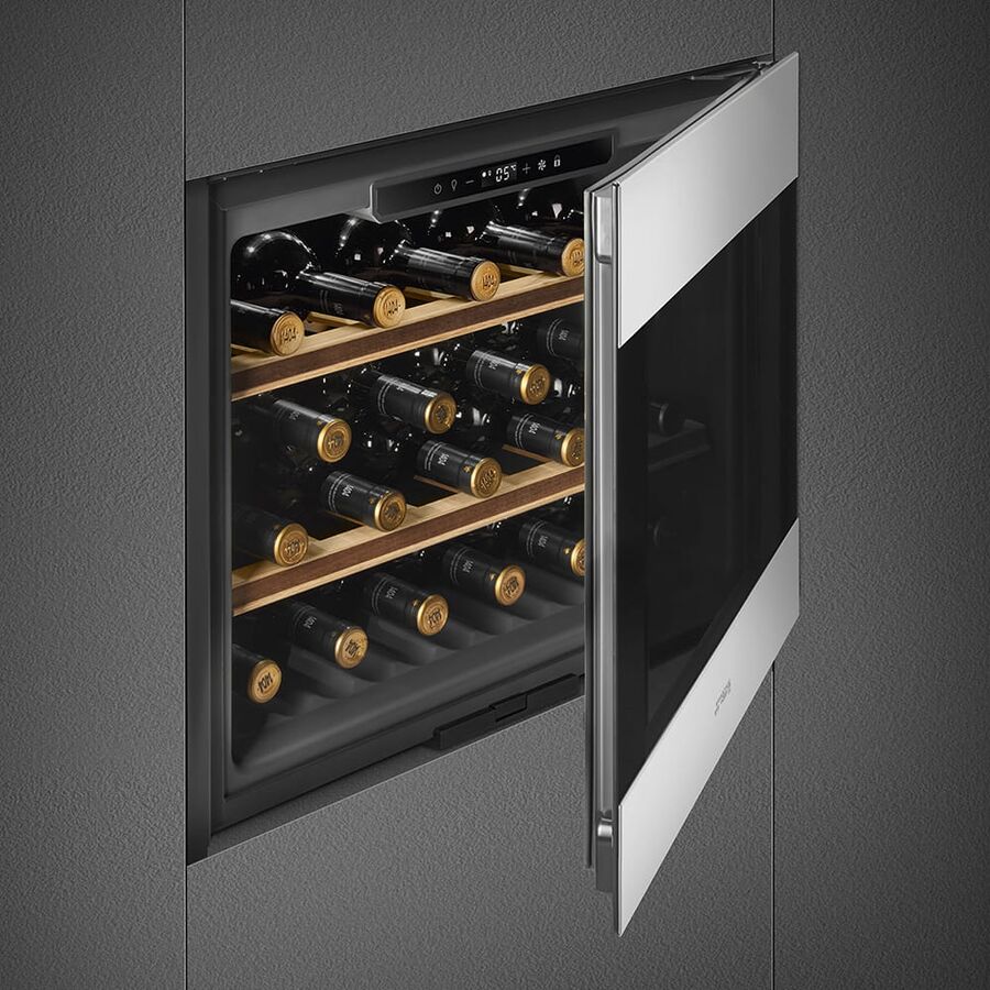 Встраиваемый винный шкаф SMEG CVI320XE Classica, 45см, 20 бутылок, полки из бука, угольный воздушный фильтр, электронное открывание