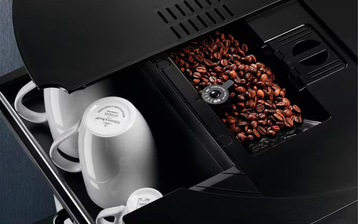 Встраиваемая кофемашина ELECTROLUX EBC85H автоматическая, сенсорное управление, черный