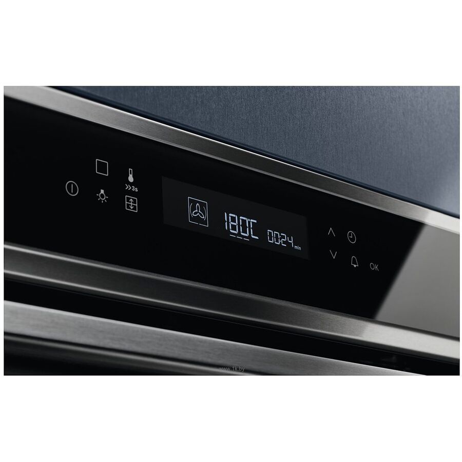 Духовой шкаф электрический Electrolux EOB7S31X серебристый/черный