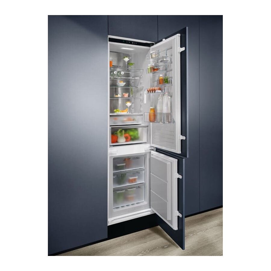 Встраиваемый холодильник Electrolux ENC8MC19S