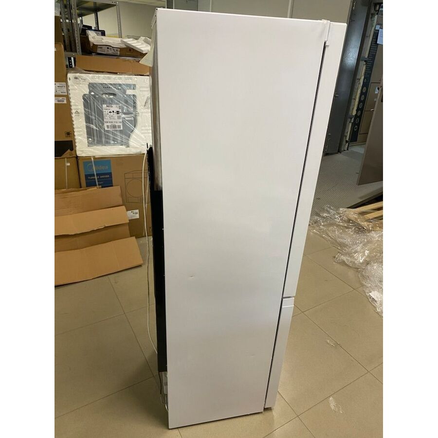 УЦ Холодильник HOTPOINT HT 5180 W белый/серебристый (плохая упаковка, бу, нет документации, ремонт проводки реле компрессора)
