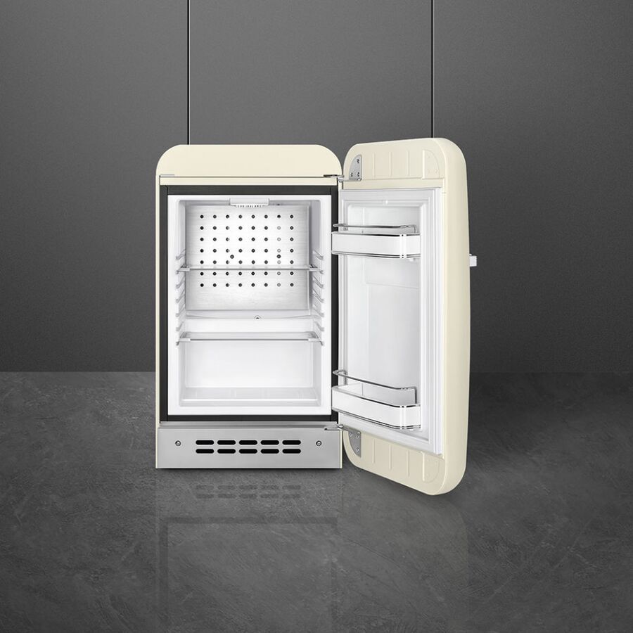 Холодильник SMEG FAB5RCR6 отдельностоящий, стиль 50-х, однокамерный, объем 34л, стандартный компрессоривность С, кремовый